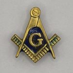 Pin Esquadro e Compasso
