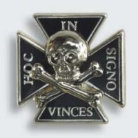 Pin "IN HOC SIGNO VINCES + Skull & Bones"