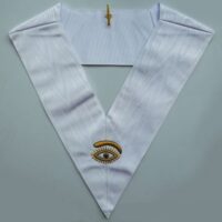 Colar de grau 28
